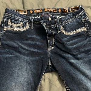 Rock Revival Tansy Jeans. Mid rise, curvy. Sz 32